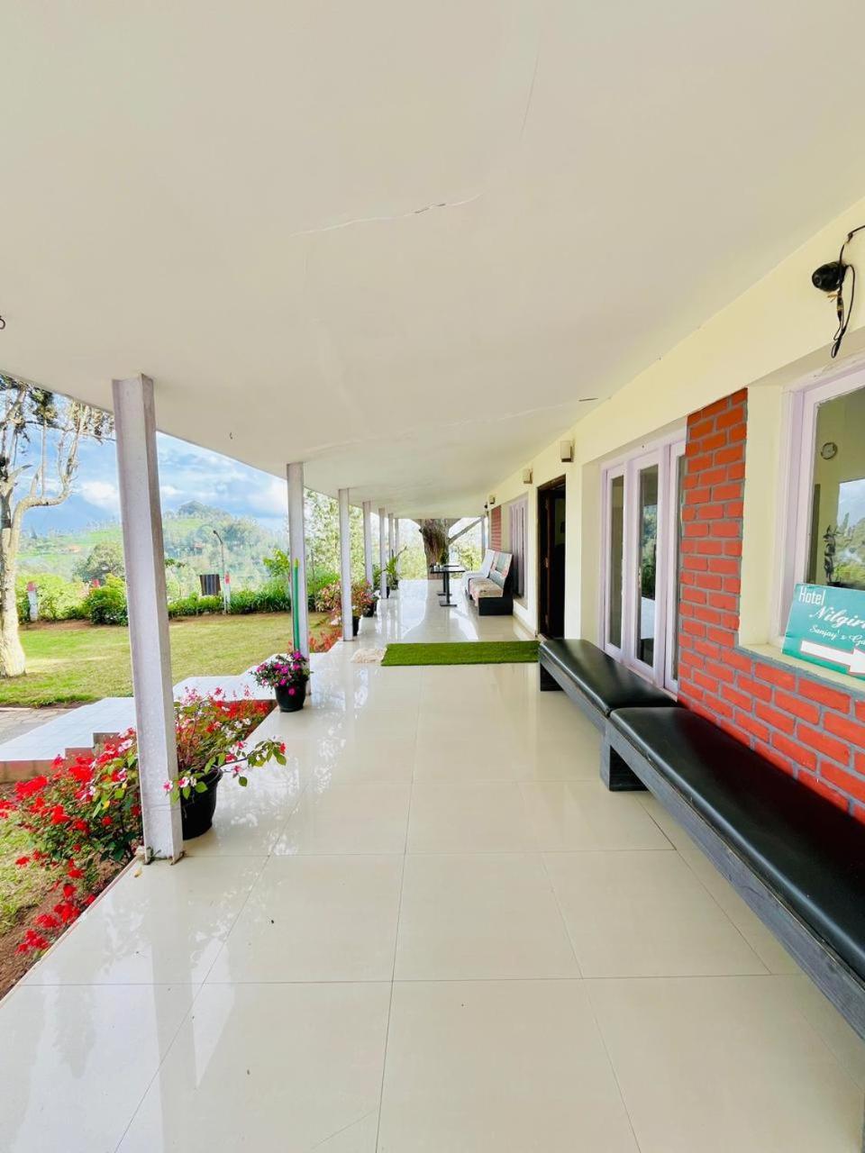 Nilgiris Inn Котагири Экстерьер фото